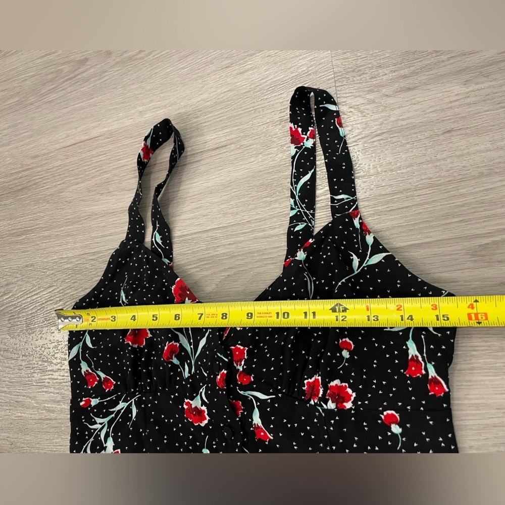 FREE PEOPLE Cute Black & Red Floral Dress w/ peephole twisted back. - Picture 10 of 12